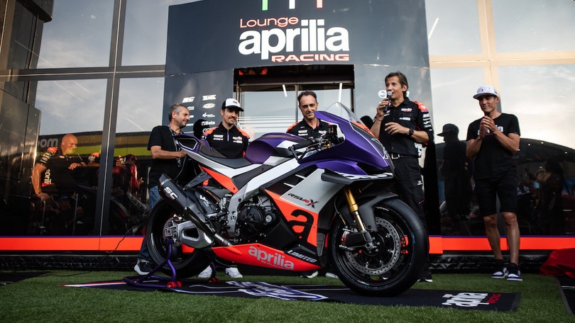 Aprilia, arriva la RSV4 XTrenta: aerodinamica MotoGP e 230 CV
