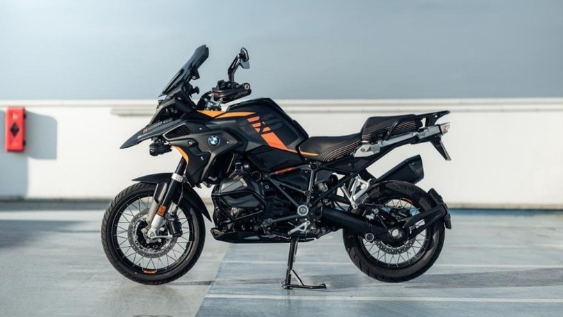 BMW R 1250 GS: serie limitata Spirit of GS ma solo per la Francia