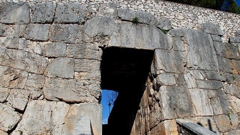 Viaggi in moto, dove andare nel weekend: Alatri la Città dei ciclopi