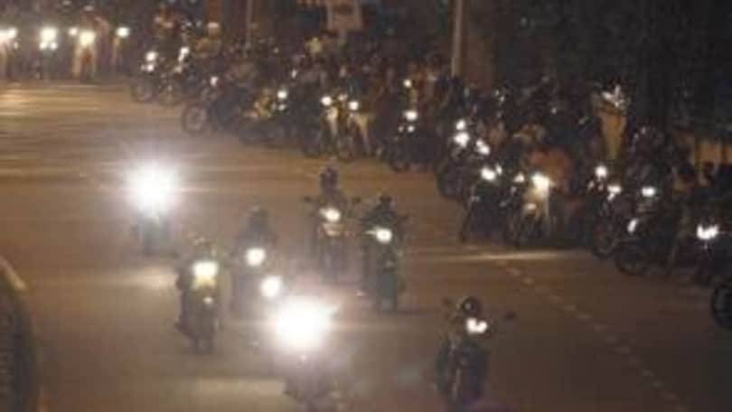 Corse clandestine in moto, in Francia usano il pugno di ferro: i numeri