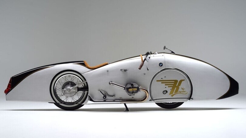 "Omaggio" by Oehlerking: la moto lunga 3,74 metri