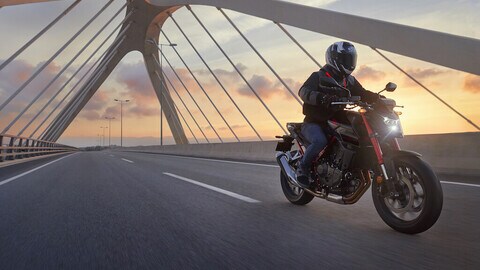 Nuova Honda Hornet: LE FOTO