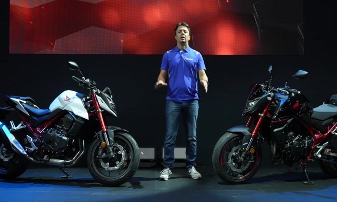 Honda Hornet: "Una moto moderna e fatta per divertirsi. EICMA? Altre novità..."