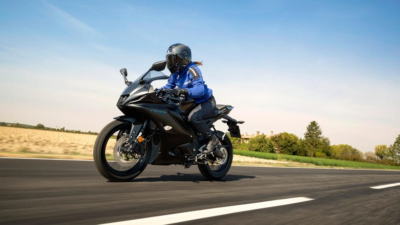 Yamaha R125 2023 - LE FOTO