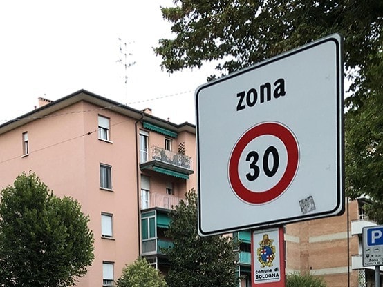 A Bologna non si potrà andare oltre i 30 km/h di velocità
