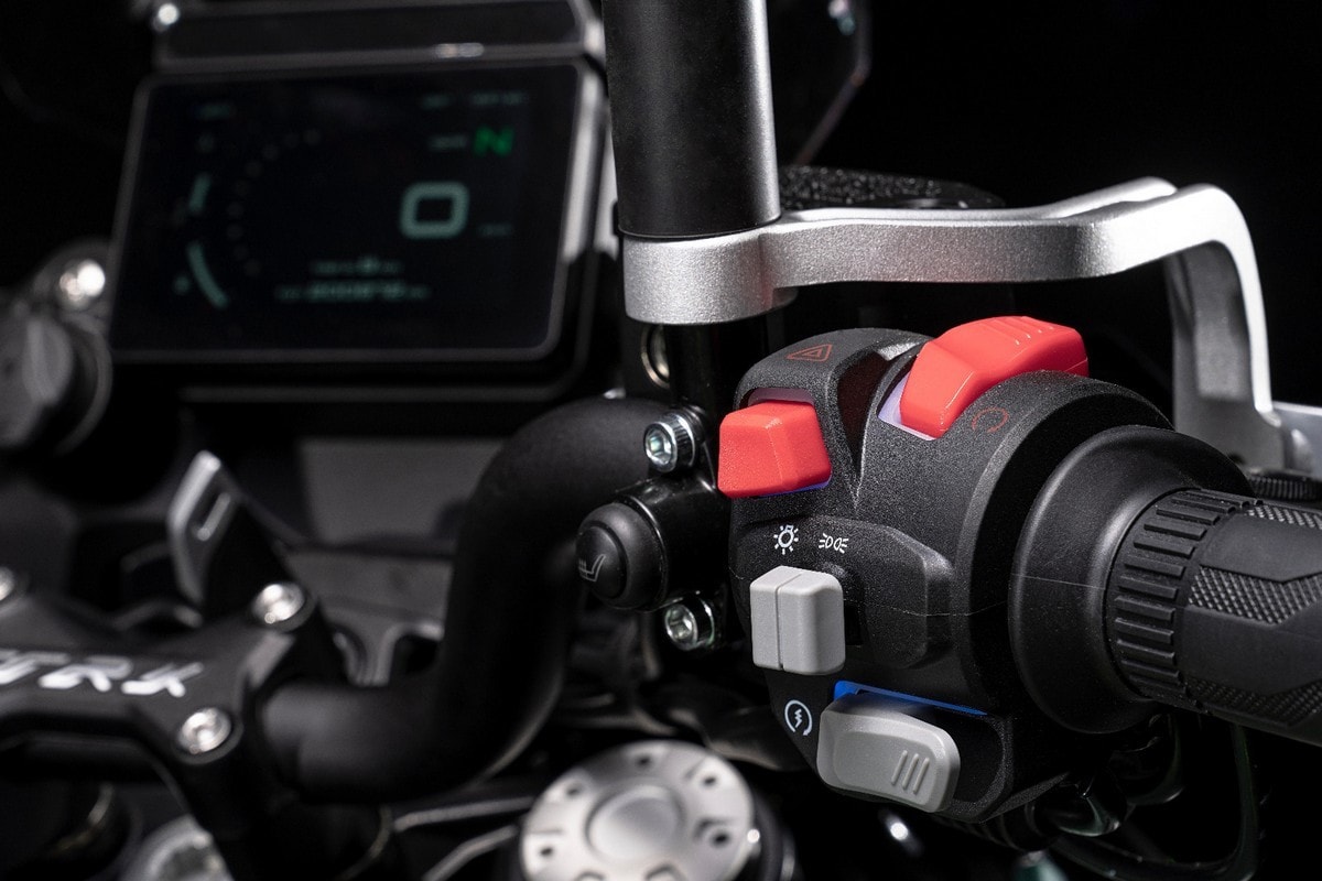 Nuove Benelli TRK 702 e 702 X: la gallery