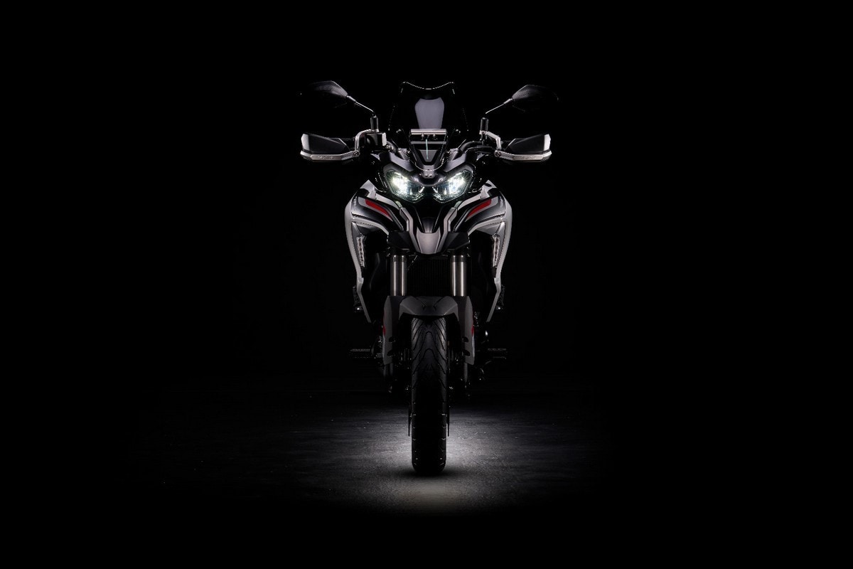 Nuove Benelli TRK 702 e 702 X: la gallery