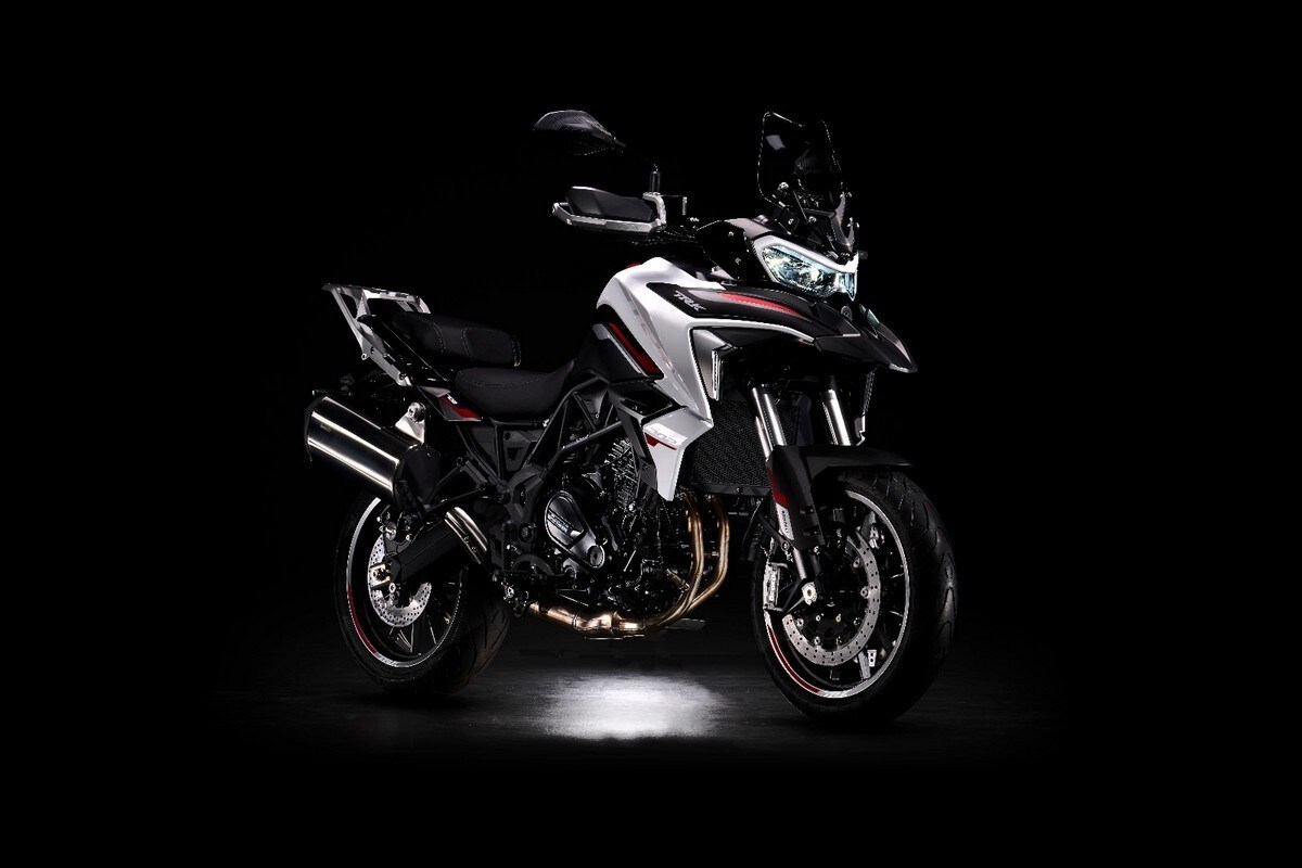 Nuove Benelli TRK 702 e 702 X: la gallery