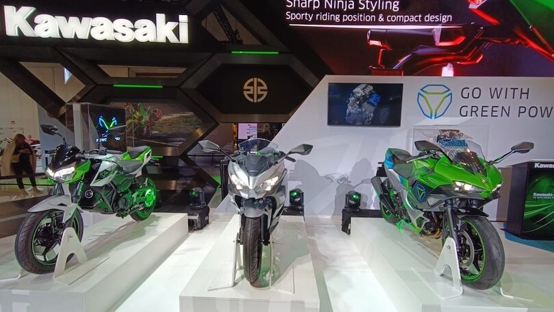 Kawasaki a EICMA 2022: green al quadrato