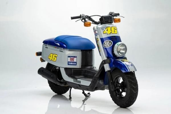Conclusa l'asta per lo scooter di Valentino Rossi: ricavato in beneficenza