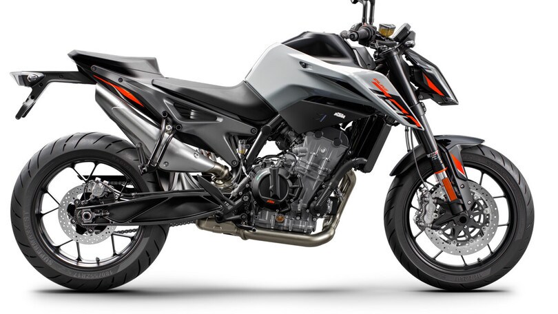 KTM, nuova gamma 2023: la 790 Duke più cattiva e tecnologica