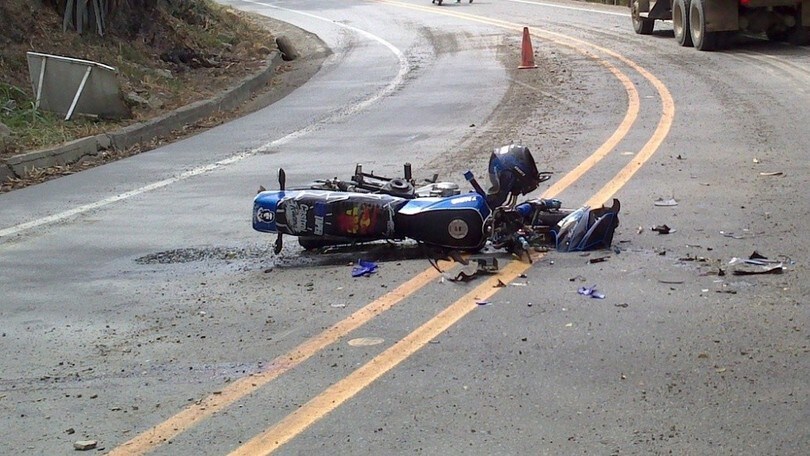 Incidenti stradali in Italia: nel 2021 aumentano le vittime in moto