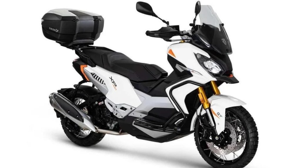 Peugeot XP400 2023, lo scooter ADV sarà prodotto in due versioni