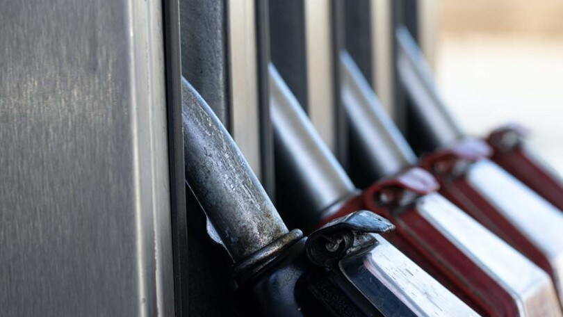 Caro carburanti: ulteriori ribassi ma taglio sconto accise imminente