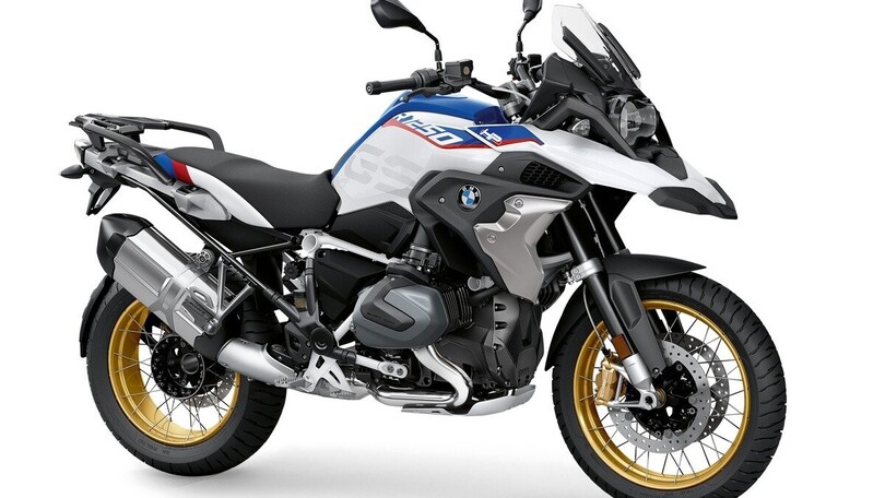 Le moto più vendute a novembre 2022: BMW meglio di Benelli!