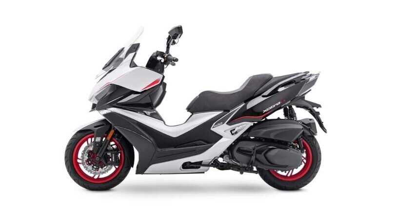 Kymco Xciting 400 VS FOTO