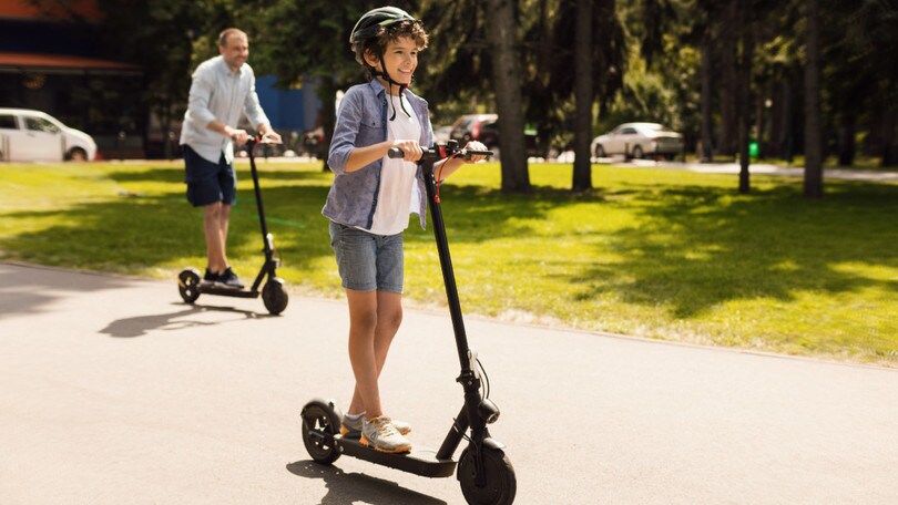 Monopattini elettrici, arriva la stretta: le proposte di Matteo Salvini