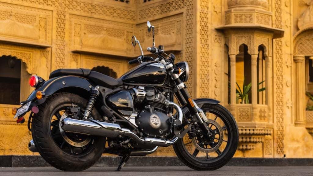Prezzo Royal Enfield, tre allestimenti per la Super Meteor 650
