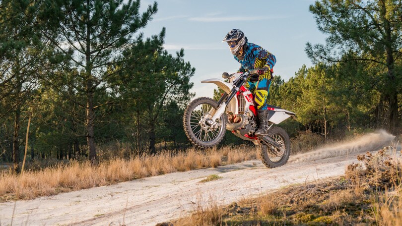 Motociclisti indisciplinati sull'Etna: fioccano multe per 22mila euro