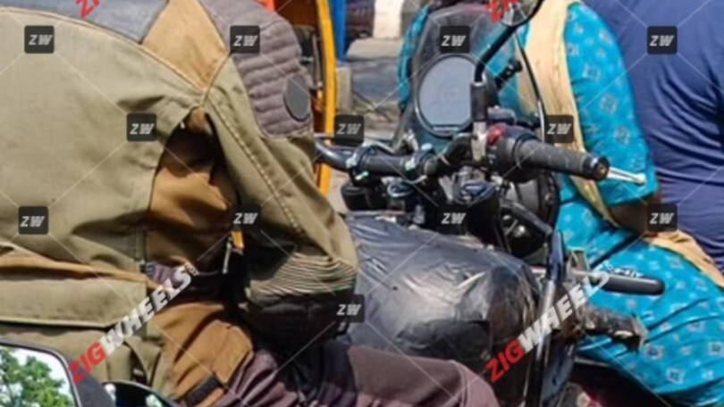 Royal Enfield, scatti rubati della nuova Himalayan 450