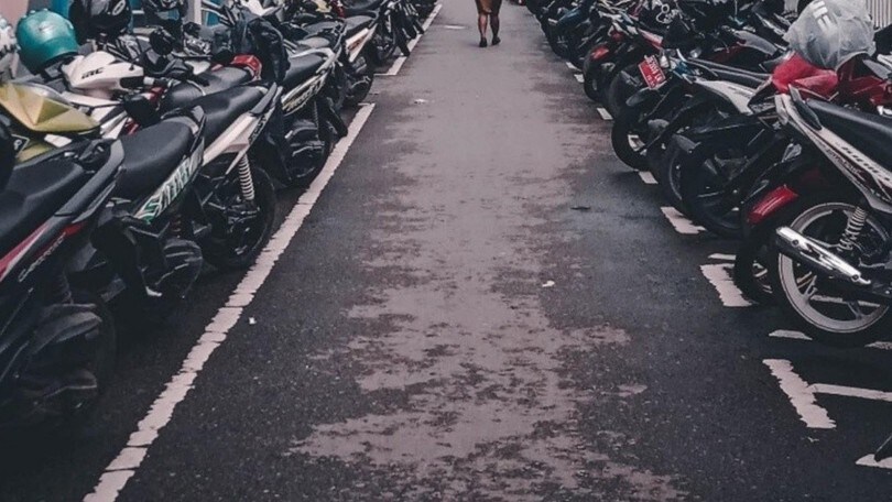 Microcar nei parcheggi delle moto: la Cassazione dice no