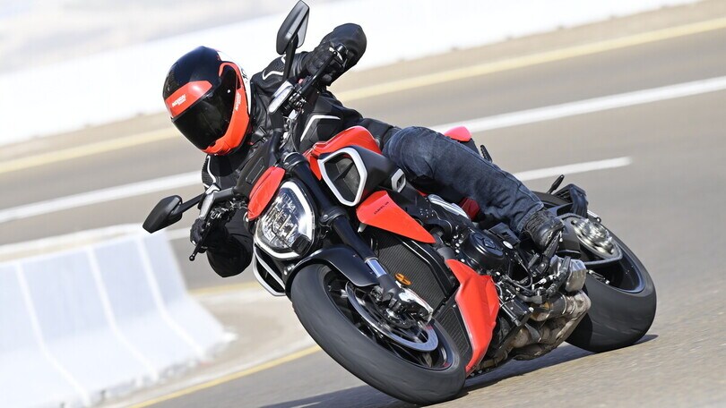 Ducati Diavel V4: la Gallery del test