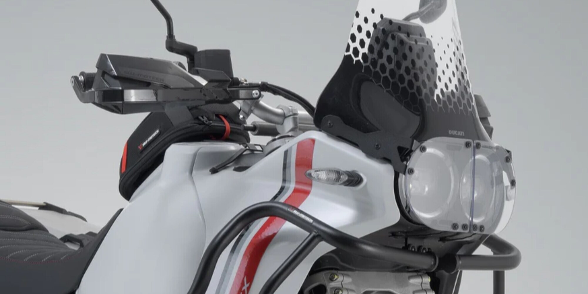 SW-Motech, una nuova borsa per Ducati DesertX