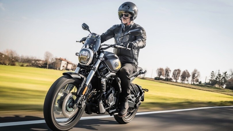 Voge Trofeo 525ACX in arrivo la scrambler con il 19"