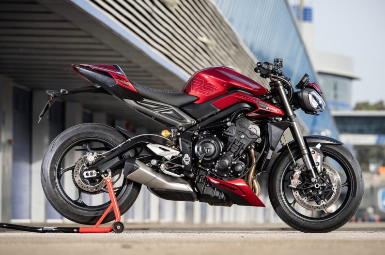 Triumph, le nuove Street Triple 765 R e RS in prova negli open weekend