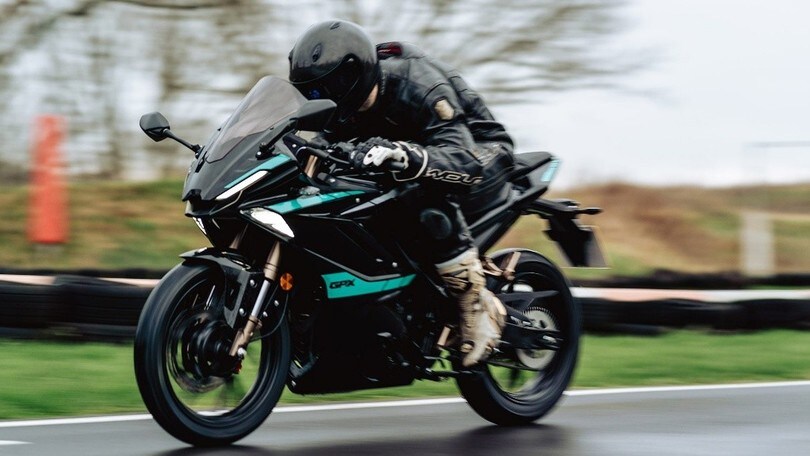 Sette anni di garanzia a chilometri illimitati: Sinnis presenta le sue moto 2023