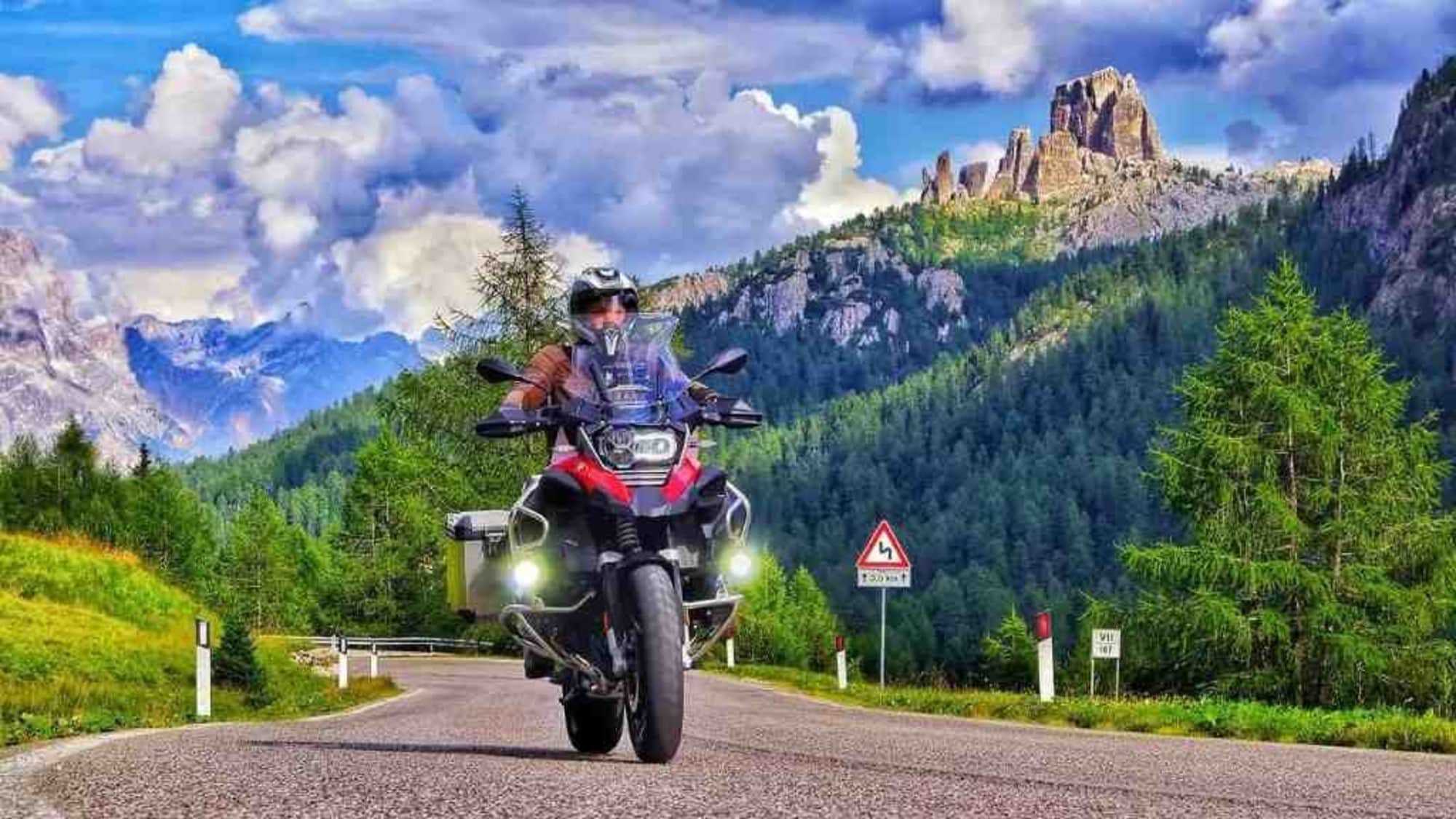 Dal 2024 le Dolomiti avranno un limite d'accesso per i veicoli