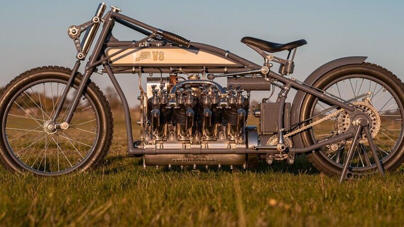 La moto classic con un V8 da 4,4 litri!