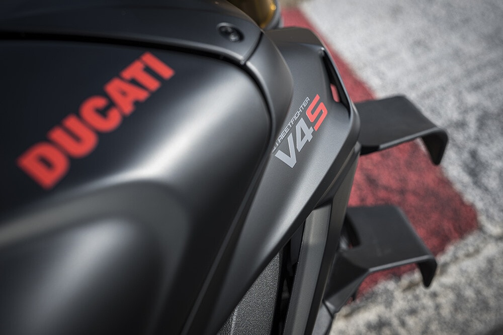 Ducati Streetfighter V4 S 2023, LE FOTO DELLA PROVA
