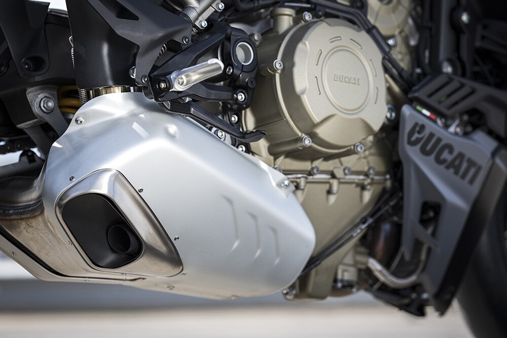 Ducati Streetfighter V4 S 2023, LE FOTO DELLA PROVA