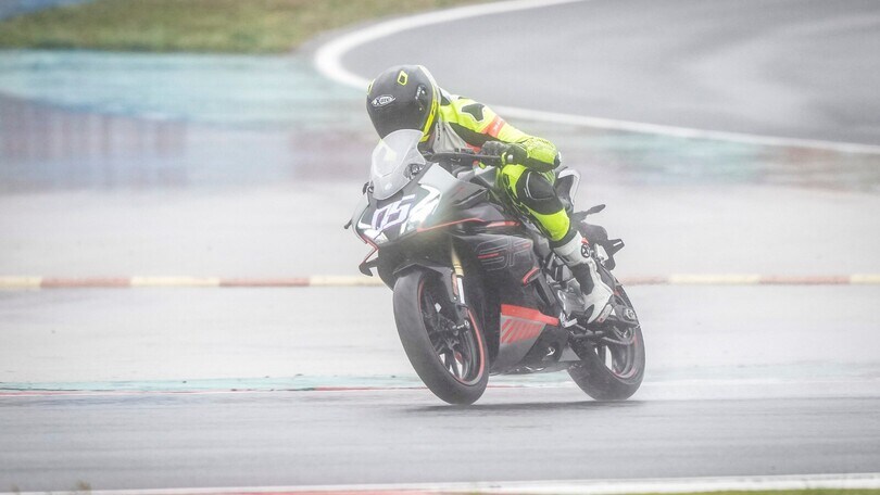 CFMoto 450SR, LE FOTO DELLA PROVA