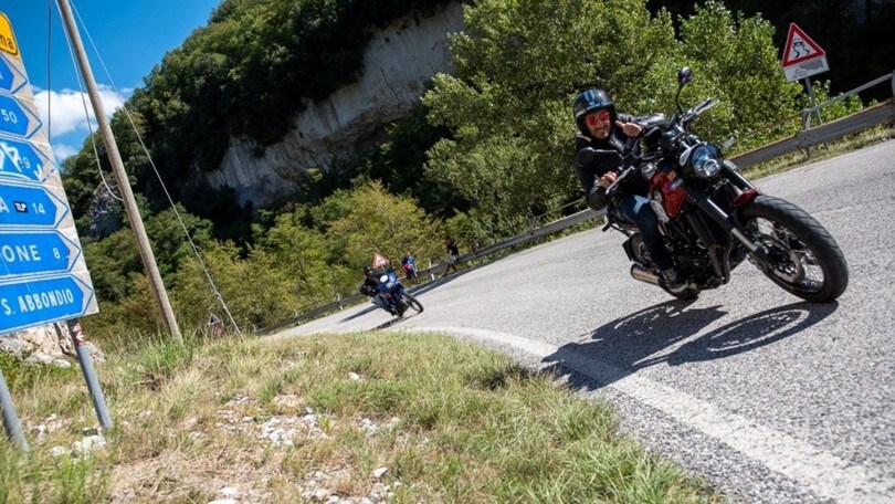 1000 Curve 2023, in gara anche Royal Enfield e Triumph