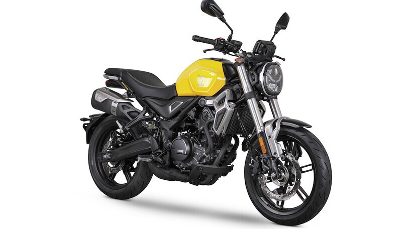 Voge Trofeo 350AC: fascino scrambler FOTO