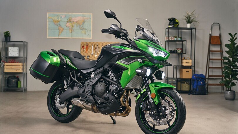 Kawasaki Versys 650, con la promozione c'è il kit Tourer in omaggio