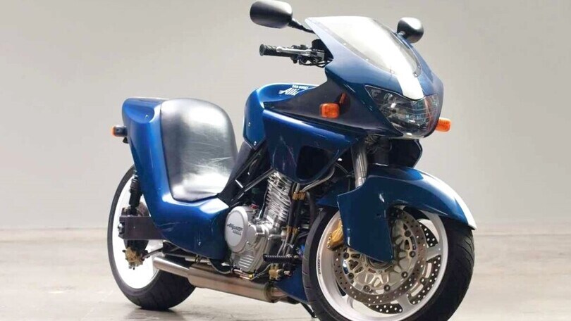 Alligator, tra moto e scooter: la stravagante creazione di Dan Gurney