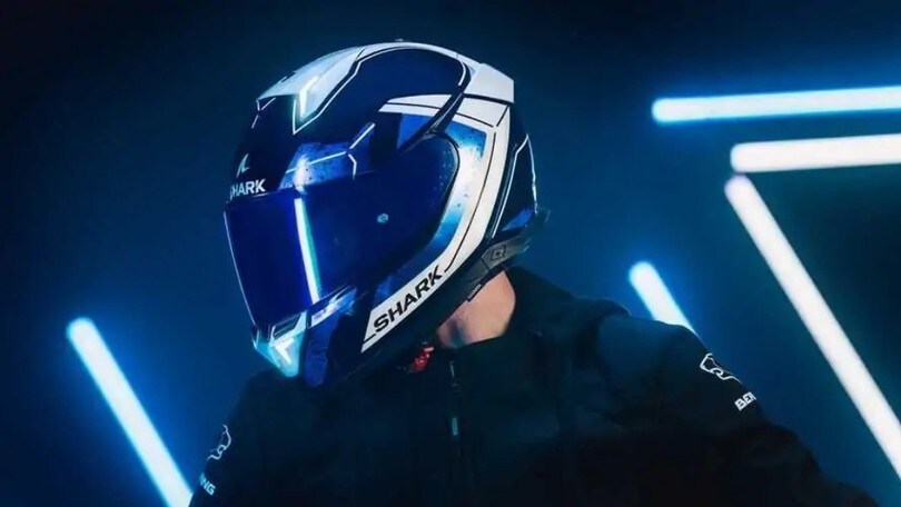 Shark, l'ultima novità è lo Skwal i3: il casco con la luce di frenata integrata