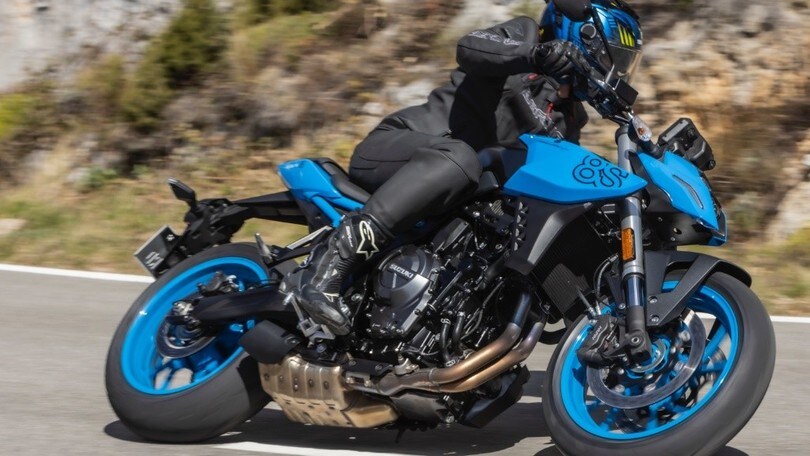 La Suzuki GSX-8S in concessionaria: ecco il prezzo