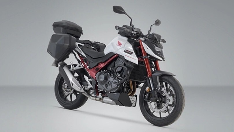 Honda Hornet, all’avventura con le borse SW Motech