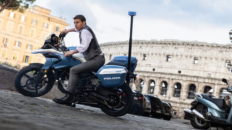 Tom Cruise in moto a Roma: ma è Mission Impossible!