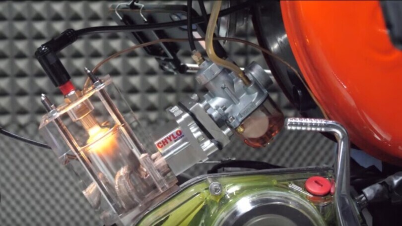 Avete mai visto una Simons S 51 con motore trasparente?