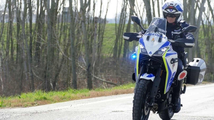 Moto Morini, una flotta di X-Cape per la sicurezza stradale