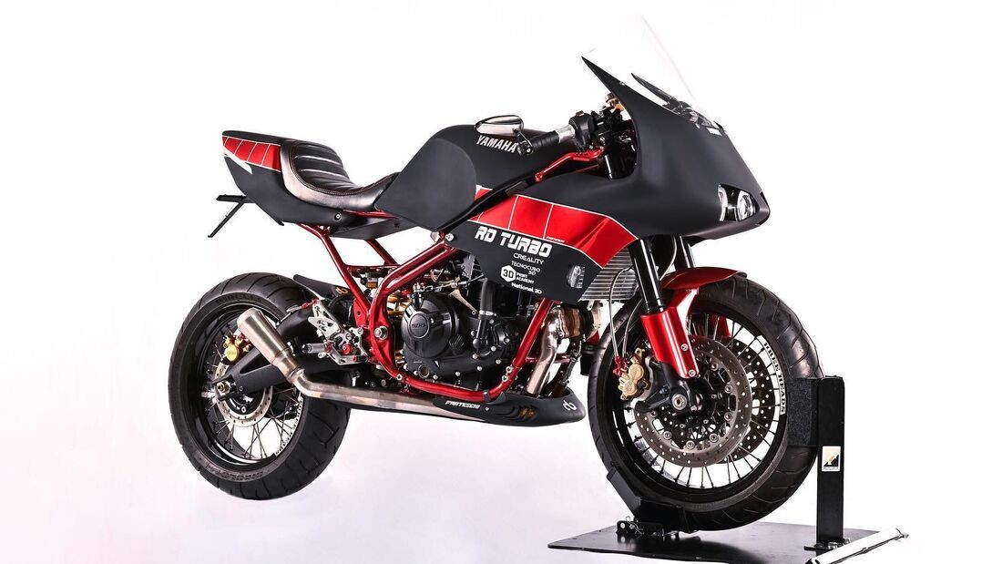Yamaha RD 350: la gloriosa bicilindrica adotta il 4 Tempi e mette... il turbo
