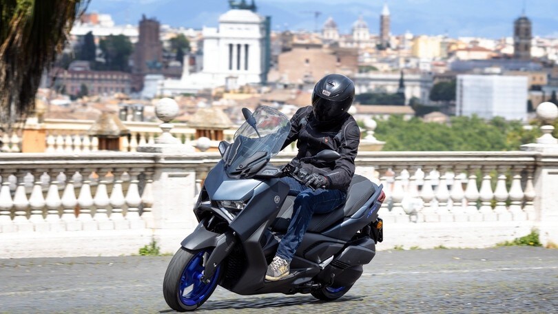 Test Yamaha XMAX 300: nuovo sceriffo in città
