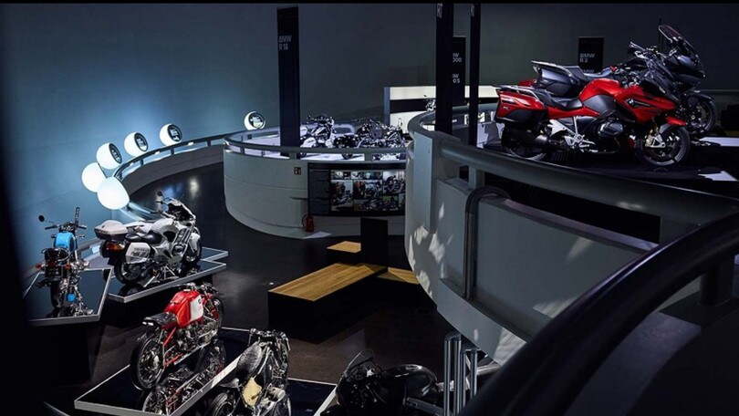 BMW, al Museo si festeggiano 100 anni di storia