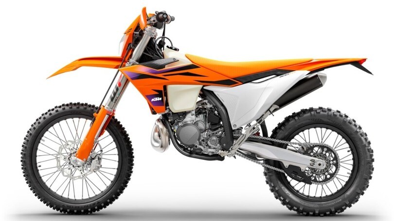 KTM nuove Enduro 2024 le FOTO