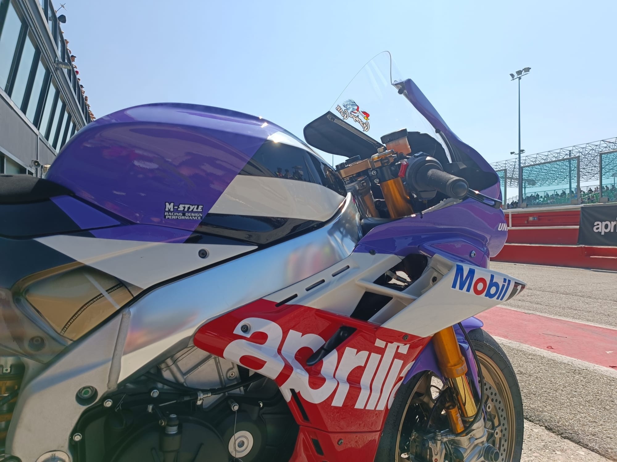Aprilia All Stars: Alex Gramigni sfila con la evocativa "KitGram"